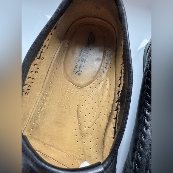Santoni Made in Italy Black Leather Tassel Loafers – Men’s Size 9.5 D Santoni Made in Italy Black Leather Tassel Loafers – Men main image 3